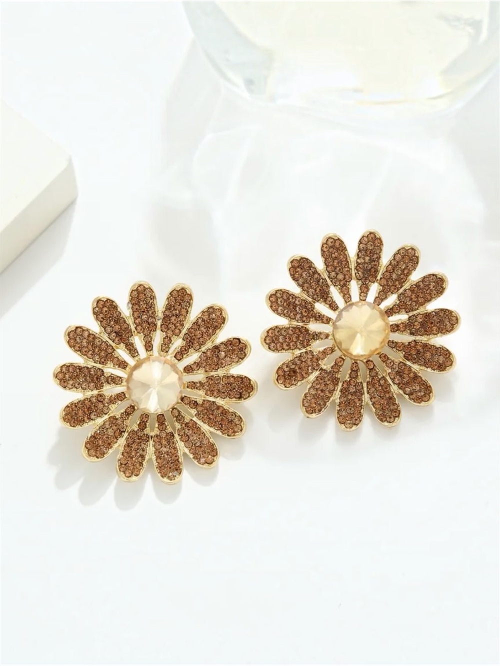 Flower CZ Stud Earrings NWT
